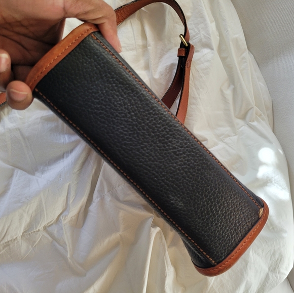 Liz Claiborne Vintage Genuine Leather Black & Brown Crossbody Shoulder Bag Purse - Picture 9 of 9